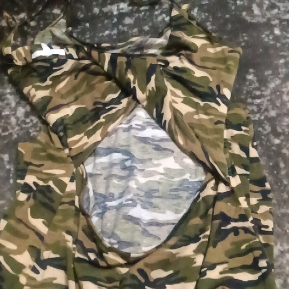 Women's dress A29 - Picture 4 of 4